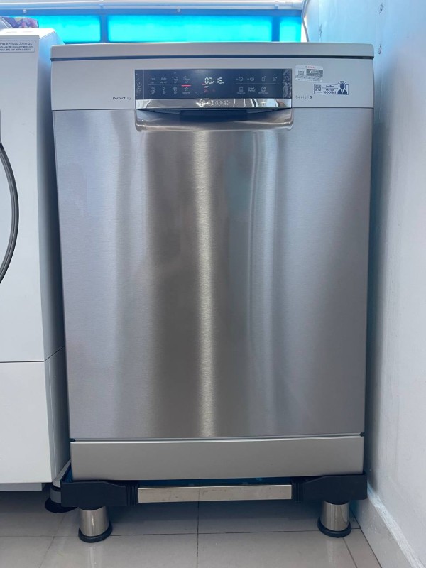 Máy rửa bát Bosch SMS6ZCI06E Serie 6