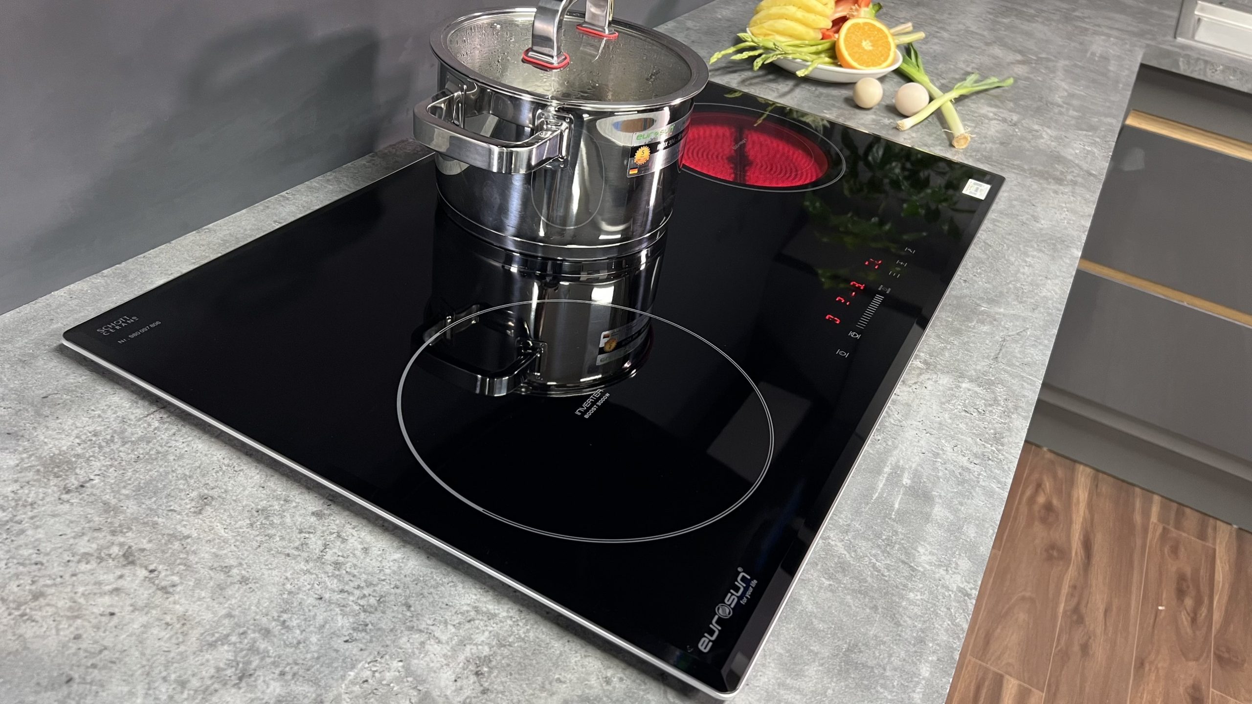 Bếp Điện Từ Eurosun EU-TE882G