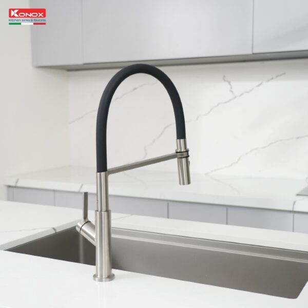 Vòi rửa bát thân mềm Konox Tema Nickel